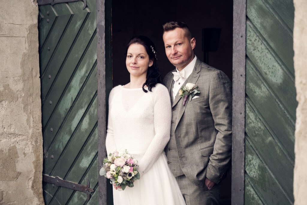 Christine & Michael - Hochzeitsfotos im Schloss Ulmerfeld und Gasthaus Kappl